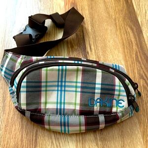 Dakine brown plaid fanny pack